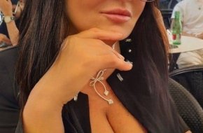 ANETTE ATTRAKTIVE MILF WIEN PRIVATBESUCHE ÜBERALL